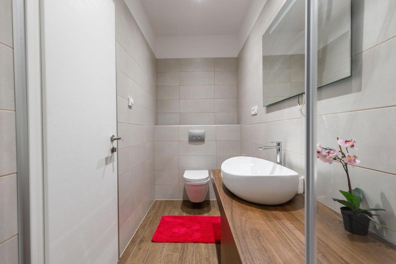 Vintage House Al Pozzo Aparthotel Đảo Hvar Ngoại thất bức ảnh