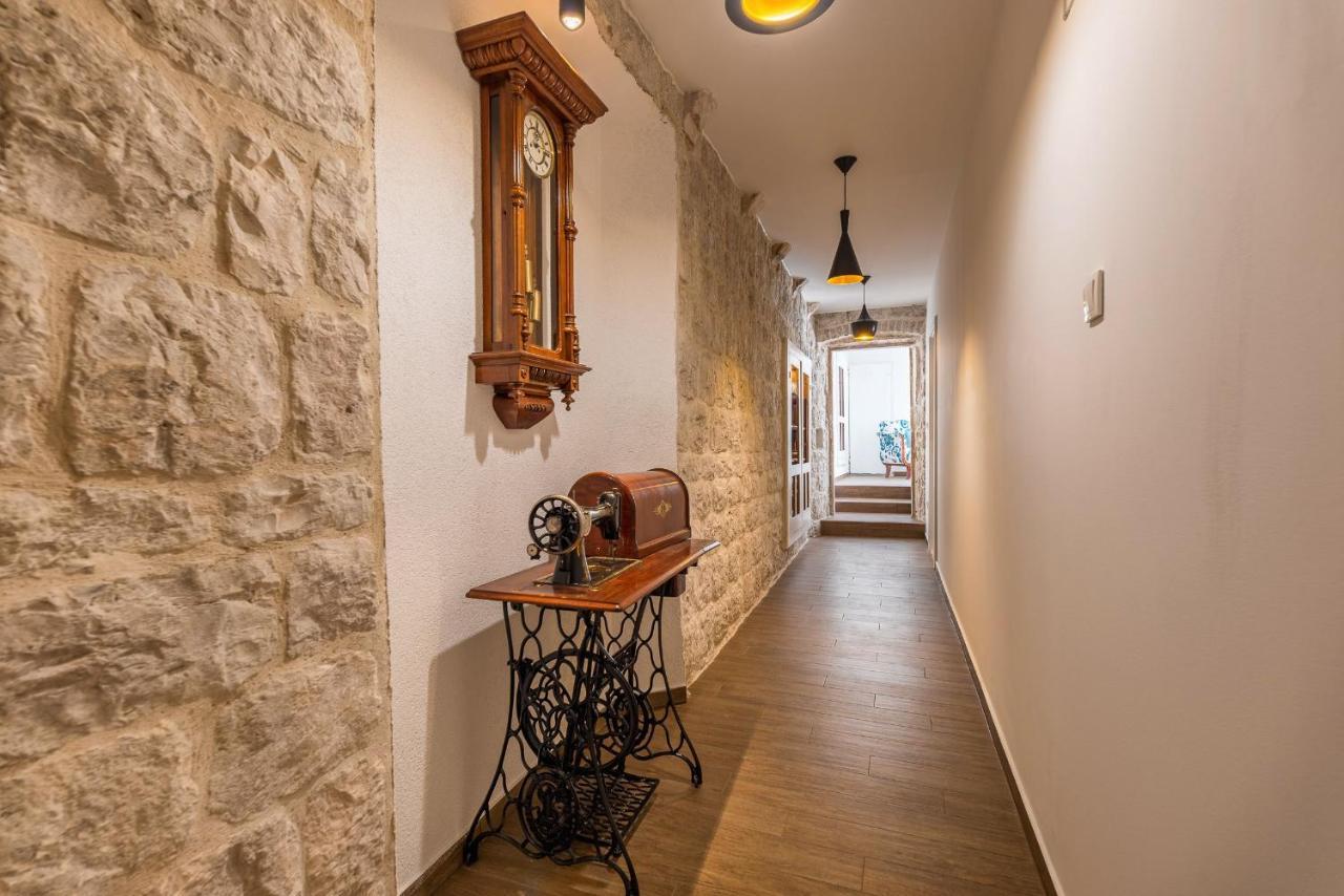 Vintage House Al Pozzo Aparthotel Đảo Hvar Ngoại thất bức ảnh