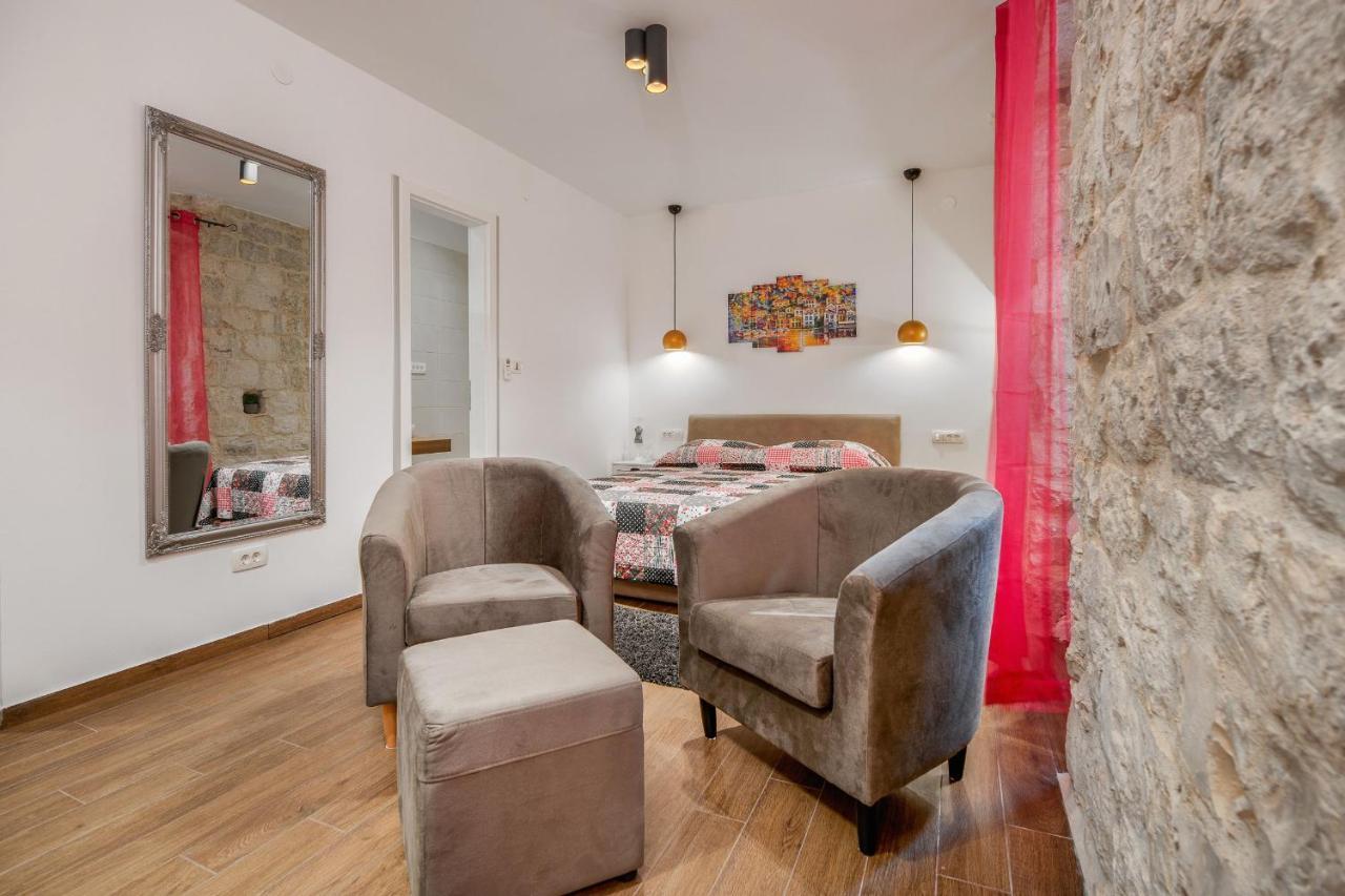 Vintage House Al Pozzo Aparthotel Đảo Hvar Ngoại thất bức ảnh
