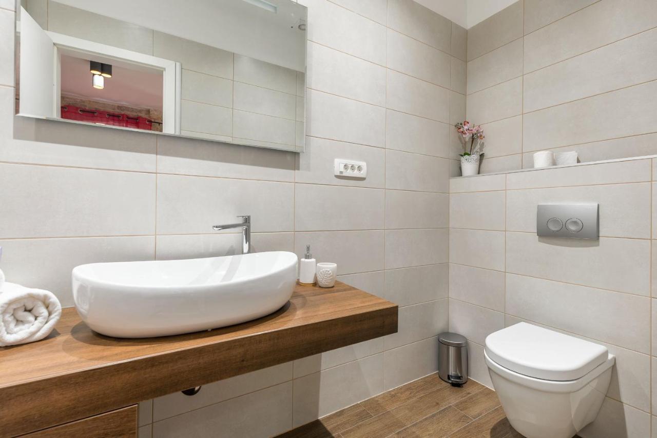 Vintage House Al Pozzo Aparthotel Đảo Hvar Ngoại thất bức ảnh