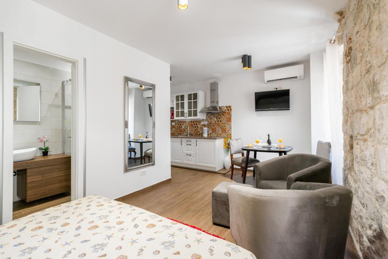 Vintage House Al Pozzo Aparthotel Đảo Hvar Ngoại thất bức ảnh