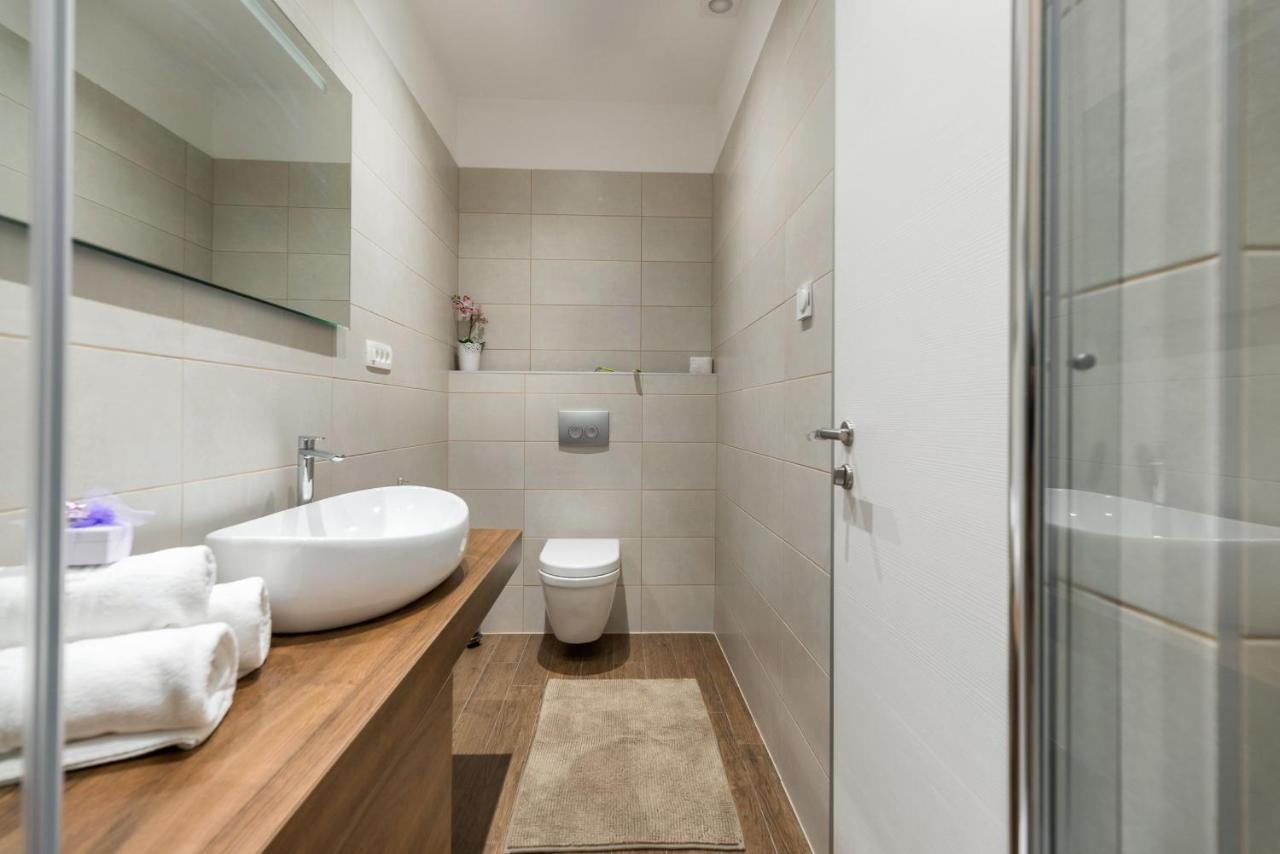 Vintage House Al Pozzo Aparthotel Đảo Hvar Ngoại thất bức ảnh