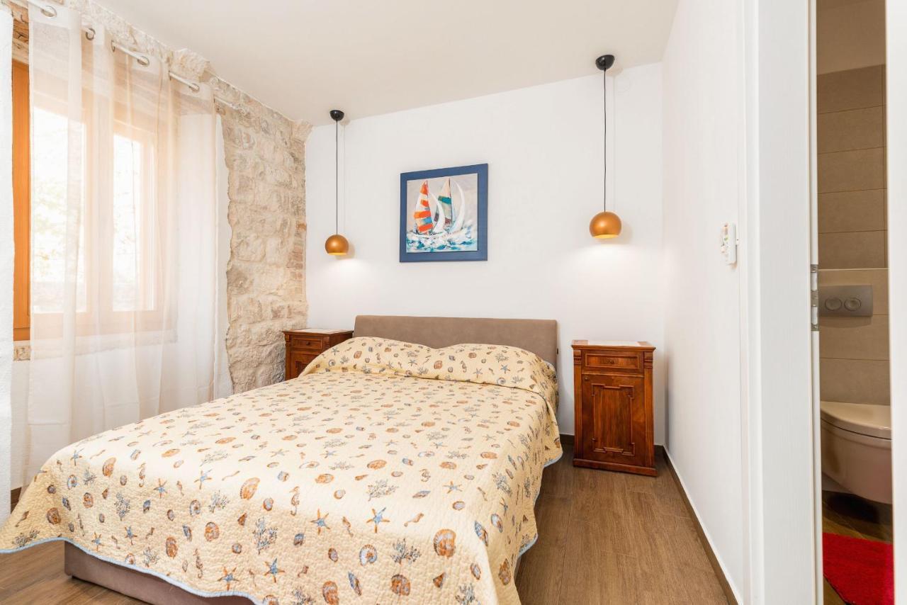 Vintage House Al Pozzo Aparthotel Đảo Hvar Ngoại thất bức ảnh