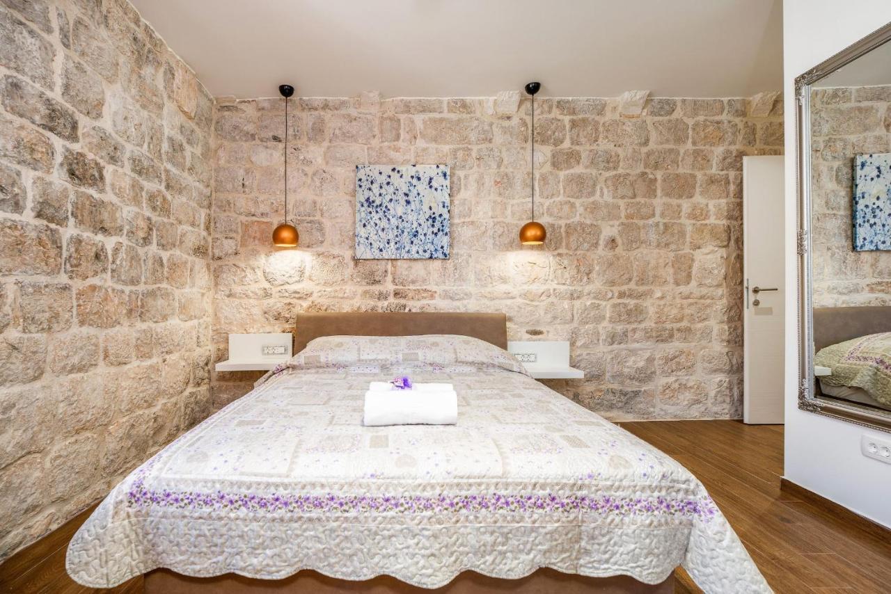Vintage House Al Pozzo Aparthotel Đảo Hvar Ngoại thất bức ảnh