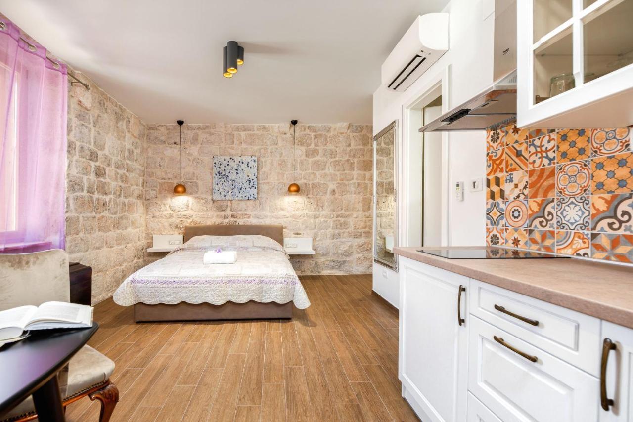 Vintage House Al Pozzo Aparthotel Đảo Hvar Ngoại thất bức ảnh
